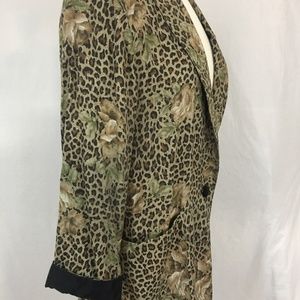 Vintage Jackets & Coats - Oversize Vintage Floral Cheetah Print Blazer Vintage Jackets & Coats - Oversize Vintage Floral Cheetah Print Blazer